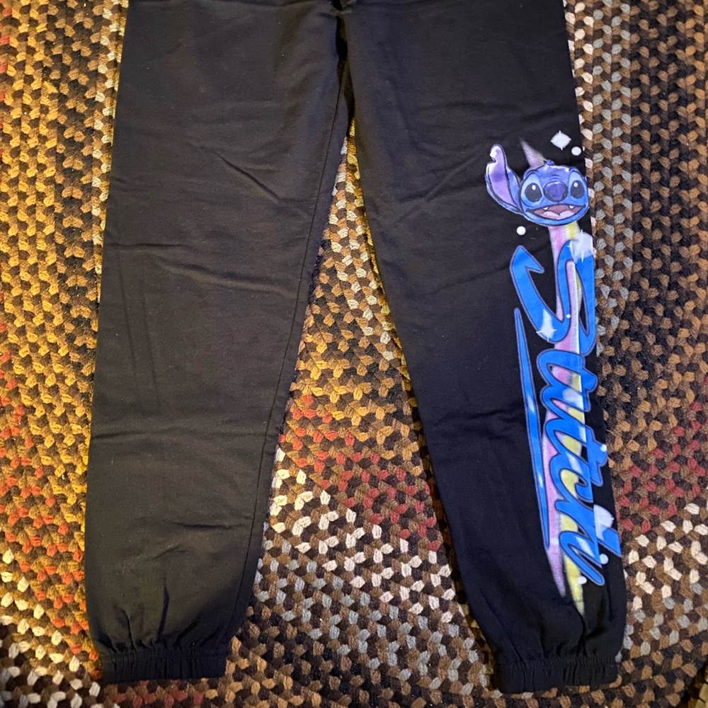 NWT Disney STITCH Fleece Joggers. Stitch ***NEW*** LILO & STITCH.